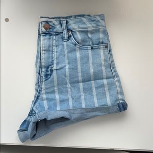 RSQ High Rise Cuff Shorts